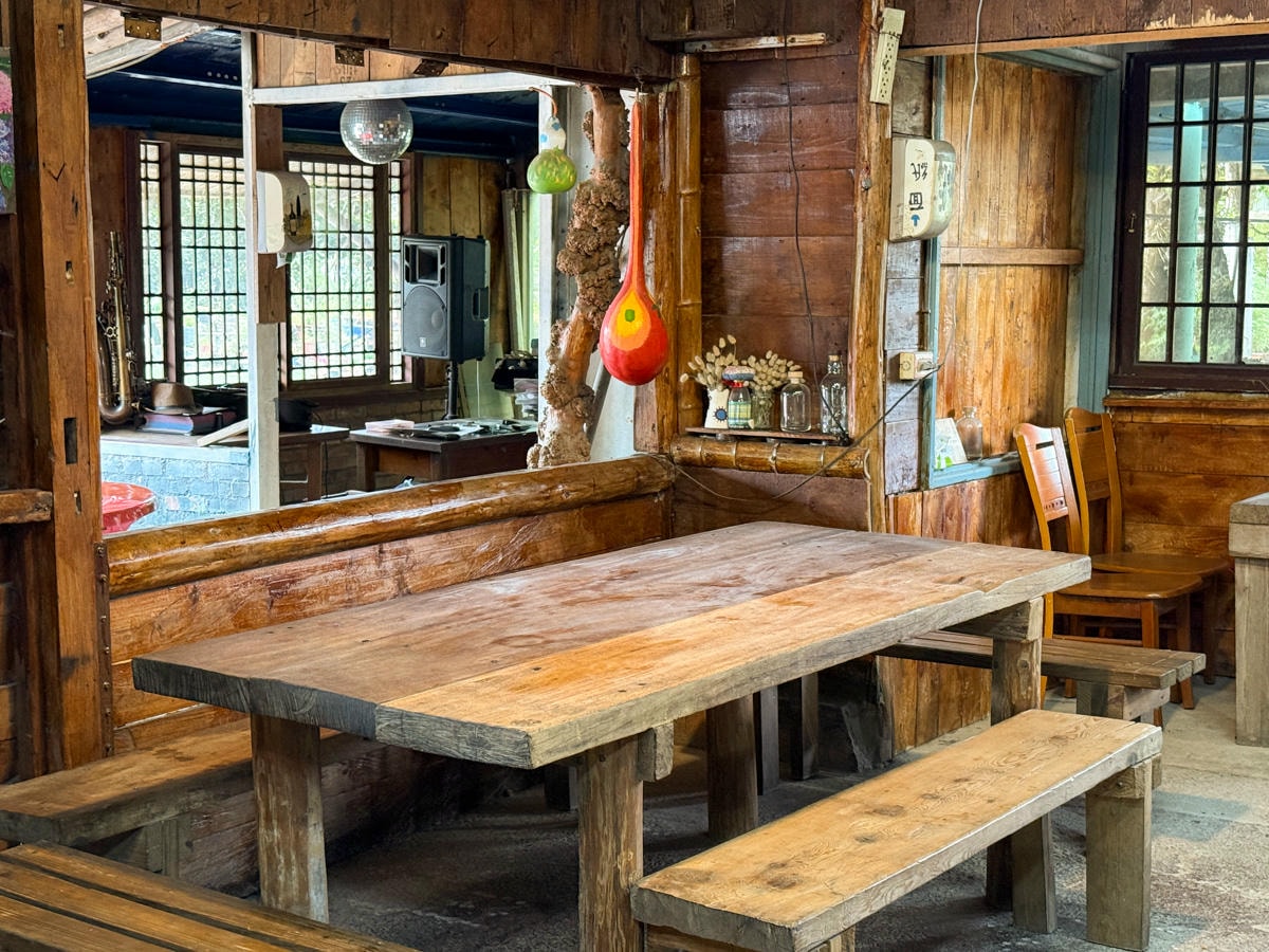 【加蜜園】花蓮赤科山美食餐廳推薦，預約制精緻合菜3000元起，人氣必吃私房無菜單料理！後院必拍金針花海秘境