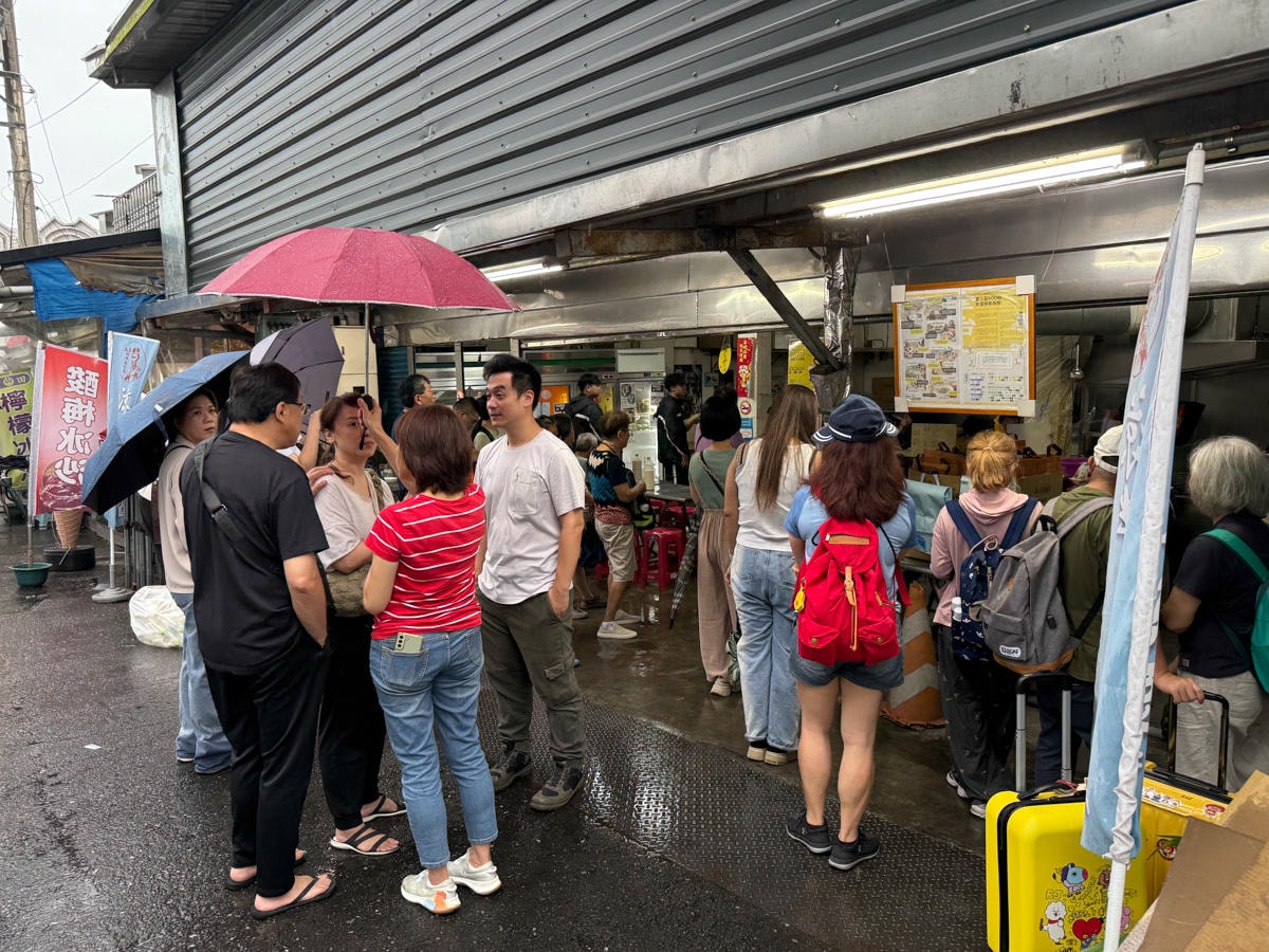 【玉里橋頭臭豆腐】花蓮玉里必吃美食推薦，外酥內軟臭豆腐，獨家特調醬汁，500碗台灣美食評鑑三連霸！