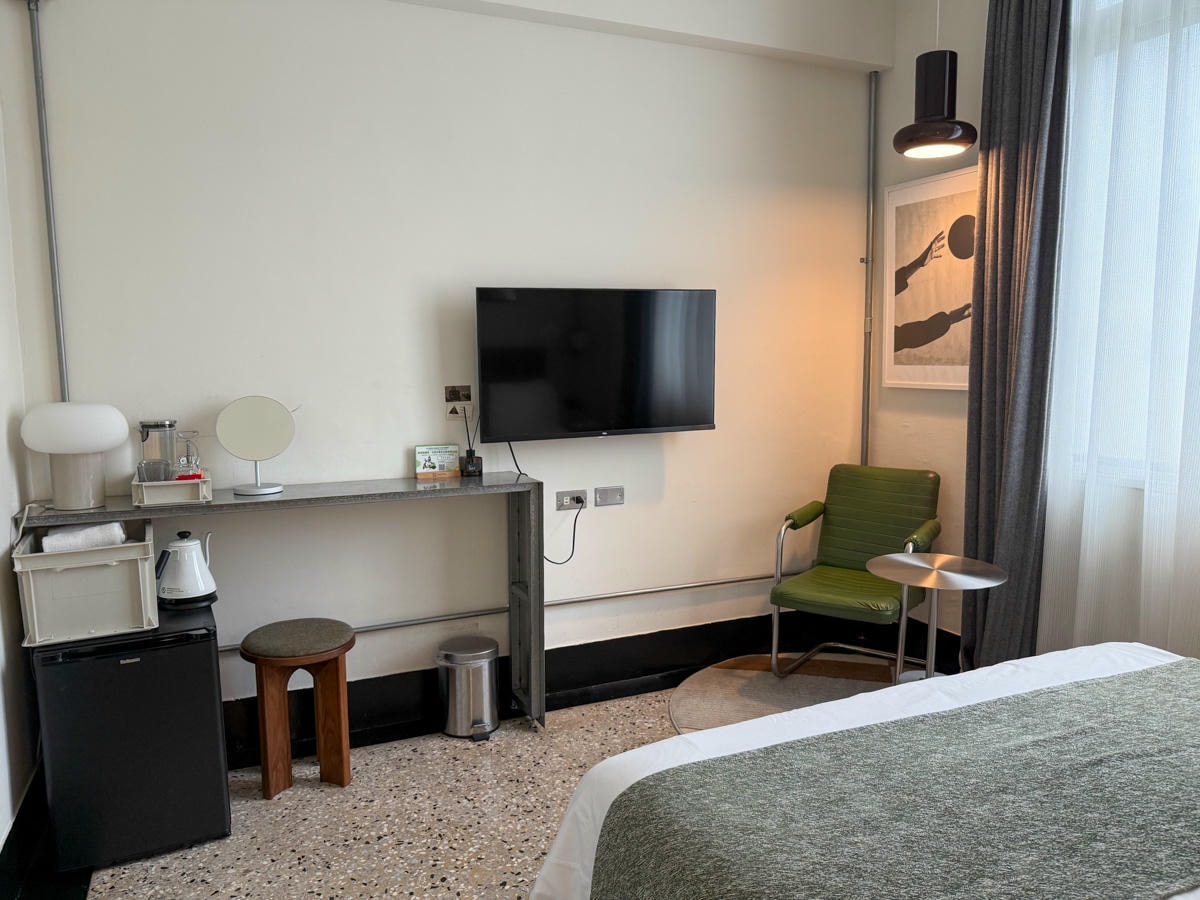 【逗之 apt.DouZ】台南中西區特色平價民宿推薦,3大主題雙人房型,賦予老宅全新生命力的設計美學! - 第35張圖 【逗之 apt.DouZ】台南中西區特色平價民宿推薦,3大主題雙人房型,賦予老宅全新生命力的設計美學!