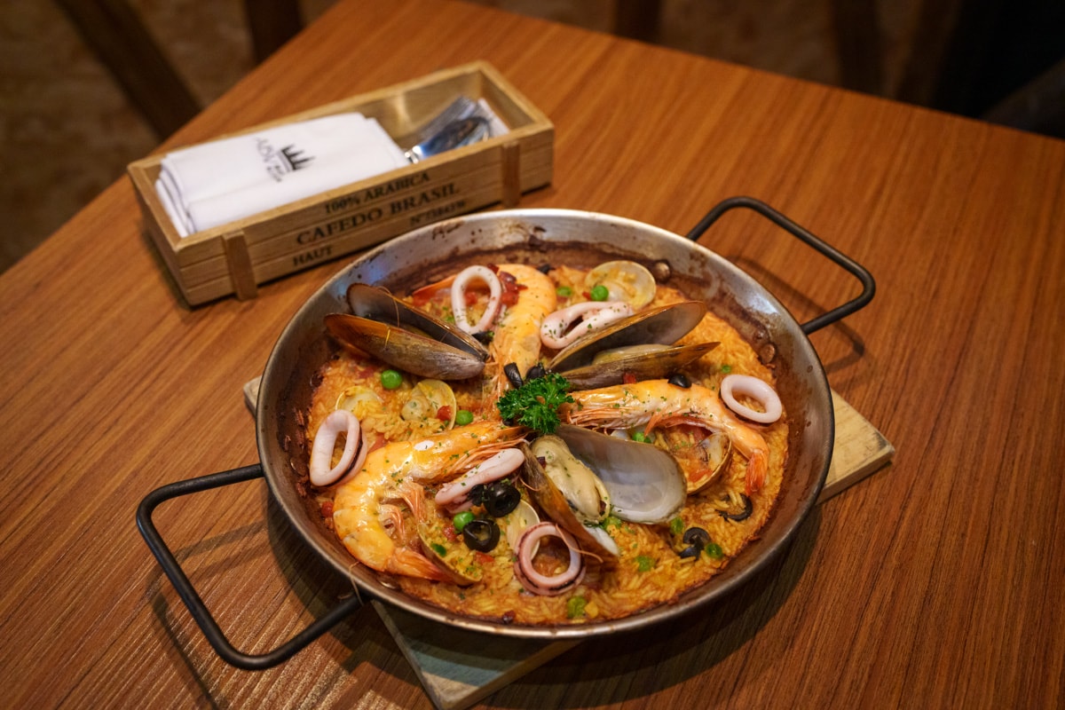 【ABV 地中海餐酒館】林口三井特色餐酒館美食推薦，大啖地中海經典料理，包場聚餐必吃大型特殊餐點！