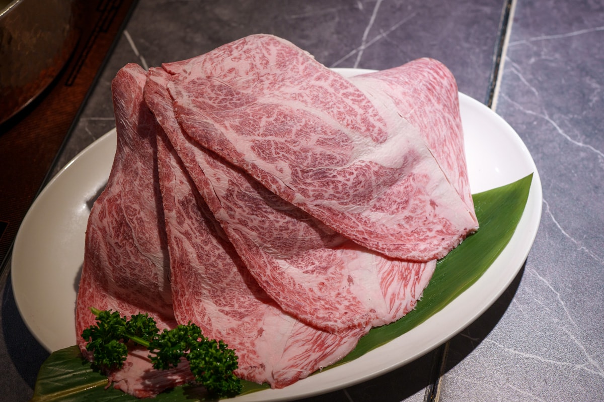 【二本松涮涮屋】台北大安頂級火鍋美食推薦，大啖北海道夢幻花咲蟹最新套餐！專人桌邊服務，傳承日本二本松頂級天然火鍋首選！