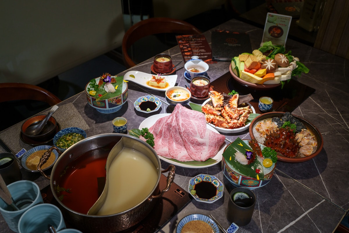 【二本松涮涮屋】台北大安頂級火鍋美食推薦，大啖北海道夢幻花咲蟹最新套餐！專人桌邊服務，傳承日本二本松頂級天然火鍋首選！