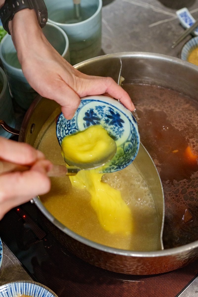 【二本松涮涮屋】台北大安頂級火鍋美食推薦，大啖北海道夢幻花咲蟹最新套餐！專人桌邊服務，傳承日本二本松頂級天然火鍋首選！