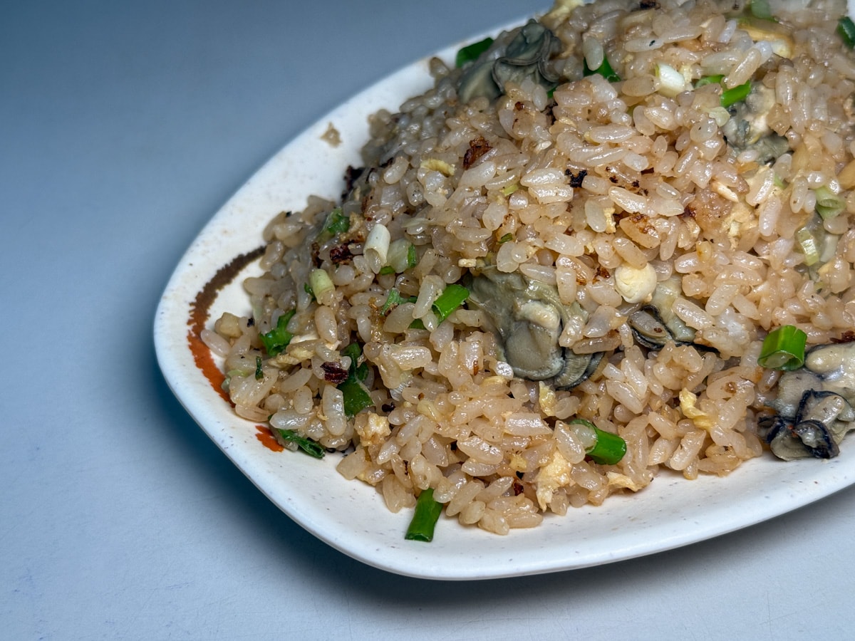 【養蚵世家】台南安平在地美食小吃推薦,特色必吃蚵仔炒飯、蚵仔煎,歷經四代相傳經營的美味小吃 - 第10張圖 【養蚵世家】台南安平在地美食小吃推薦,特色必吃蚵仔炒飯、蚵仔煎,歷經四代相傳經營的美味小吃