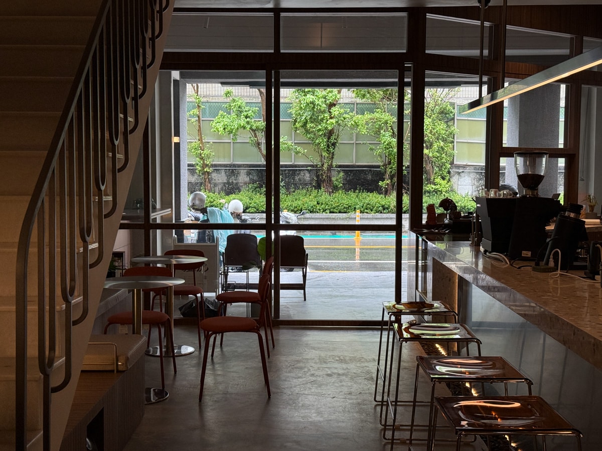 【橙虎咖啡】台南安平下午茶餐廳推薦，精緻手沖咖啡、特色手作甜點，活動包場聚餐首選！