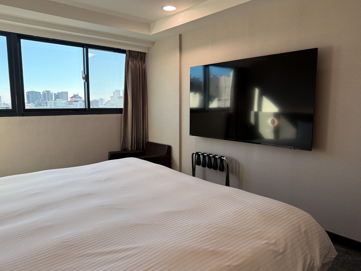 【旅居文旅-台中文心館】台中北區平價住宿推薦，1280元起入住5大質感設計房型，24小時免費零食點心自助吧與百本藏書！
