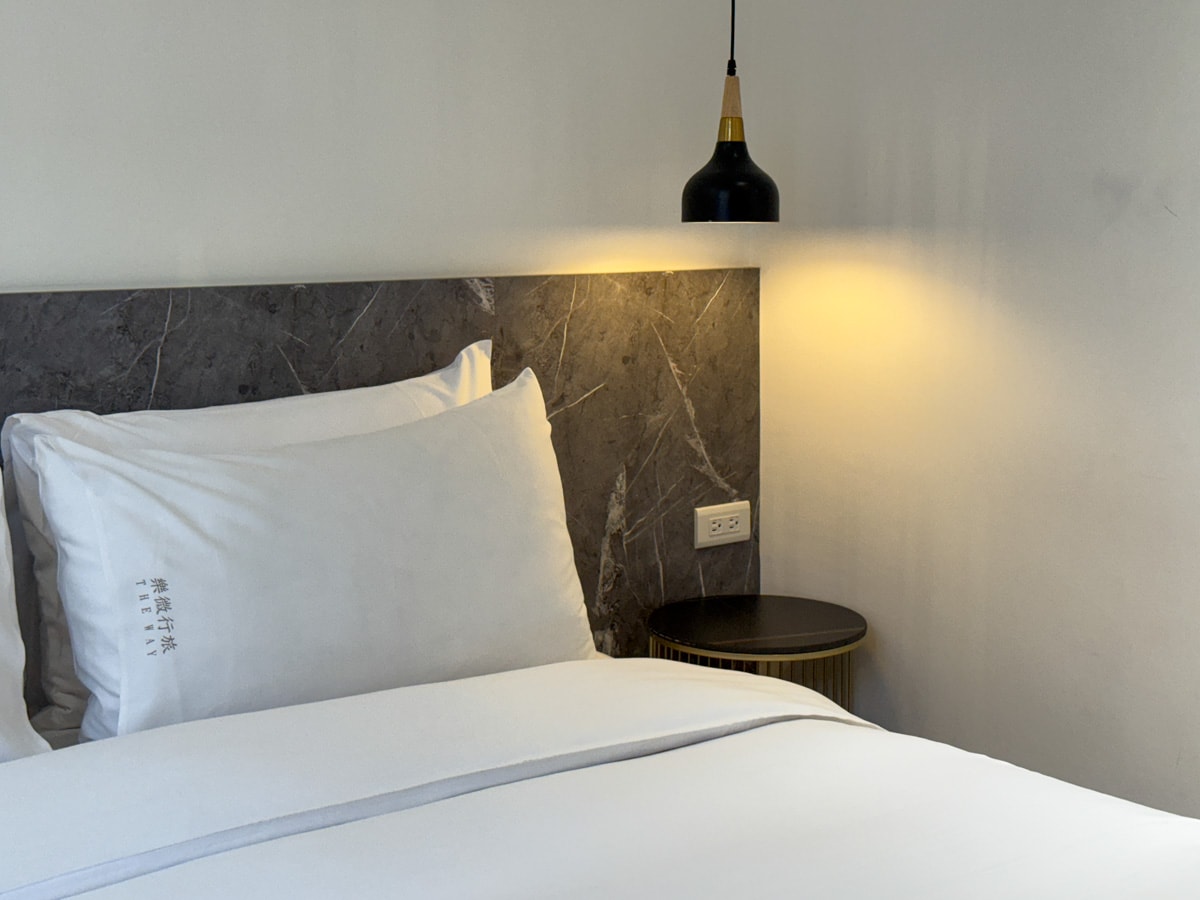【樂微行旅】台中南區平價商旅住宿推薦,平日1500元起,7大質感設計主題房型,1分鐘步行到忠孝夜市! - 第12張圖 【樂微行旅】台中南區平價商旅住宿推薦,平日1500元起,7大質感設計主題房型,1分鐘步行到忠孝夜市!