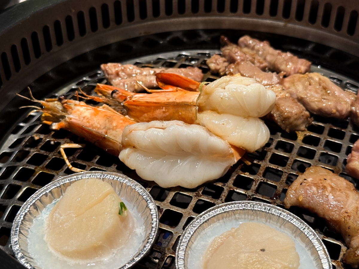 【尼匠燒肉】桃園必吃燒肉餐廳推薦，大啖日式無煙頂級燒肉饗宴，250坪內建獨立包廂，當月壽星享專屬優惠！