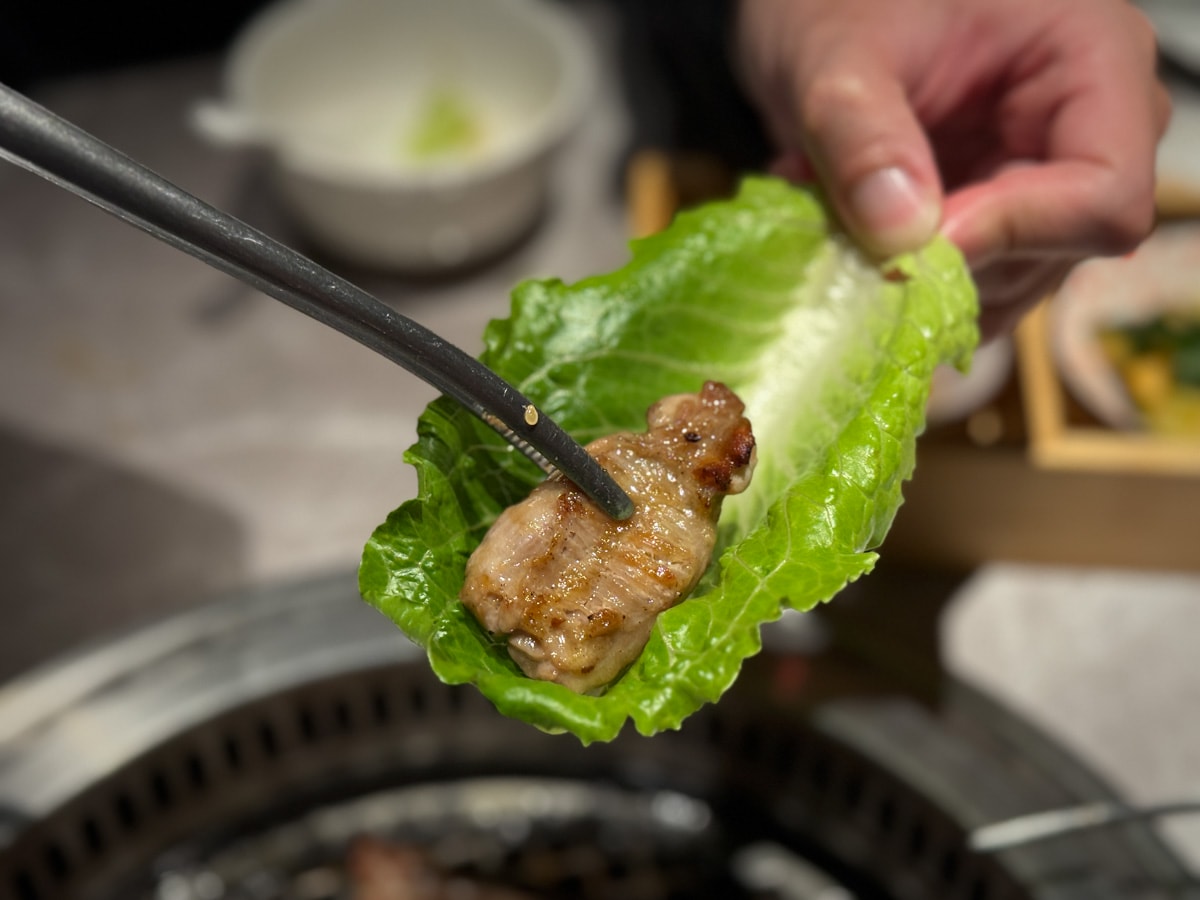 【尼匠燒肉】桃園必吃燒肉餐廳推薦，大啖日式無煙頂級燒肉饗宴，250坪內建獨立包廂，當月壽星享專屬優惠！