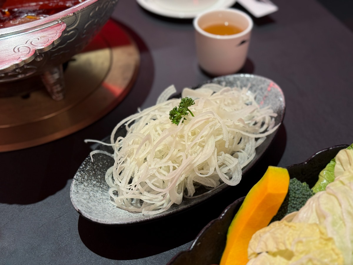 【岩漿火鍋 桃園中正店】桃園必吃火鍋推薦,鍋底鴨血豆腐無限續加!5大獨門湯底,獨家漢方藥材熬製 - 第54張圖 【岩漿火鍋 桃園中正店】桃園必吃火鍋推薦,鍋底鴨血豆腐無限續加!5大獨門湯底,獨家漢方藥材熬製