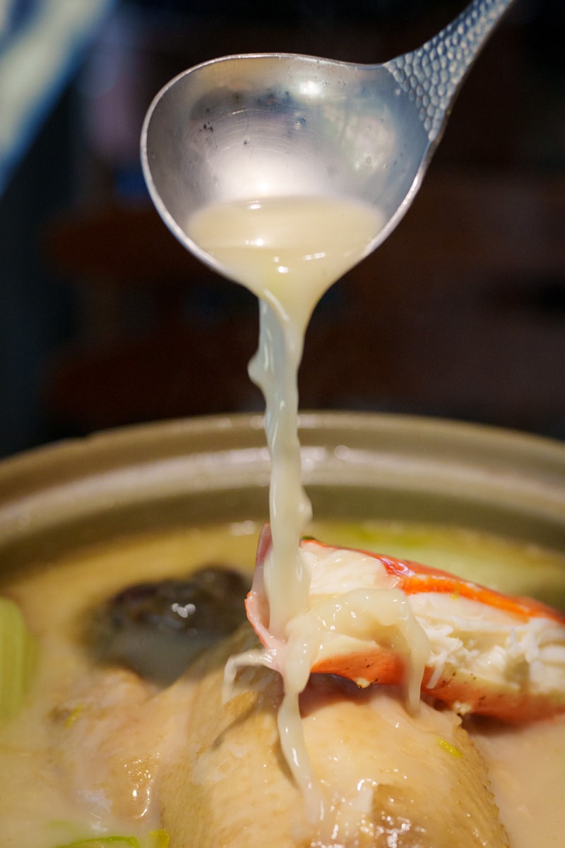 【好米亞】忠孝敦化餐酒館推薦，特色必點5大濃白砂鍋雞湯！大啖職人手作料理，最適合聚會的工業風網美餐廳！