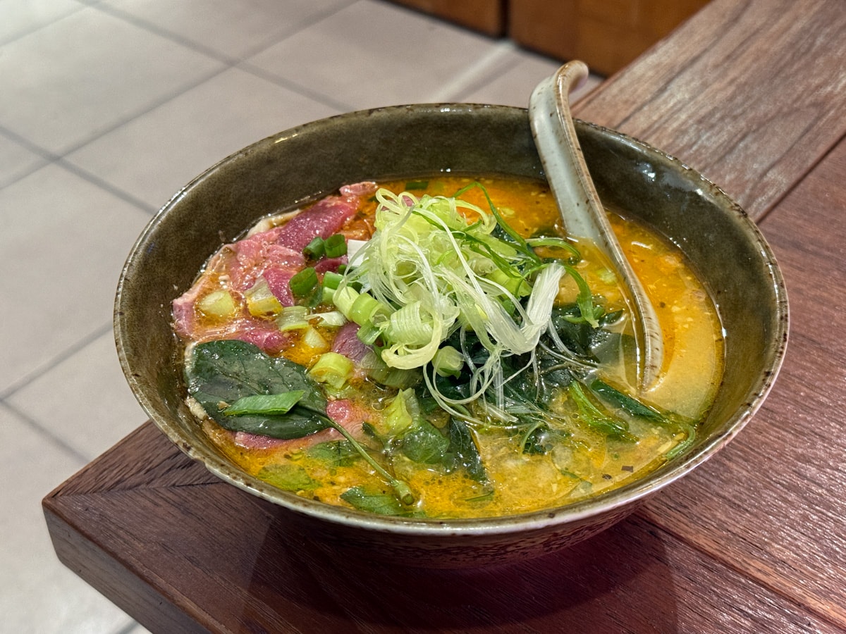 【巷往】花蓮牛肉麵美食推薦，6大特色風味牛肉麵、牛雜麵，回訪率最高的在地人氣美食餐廳！