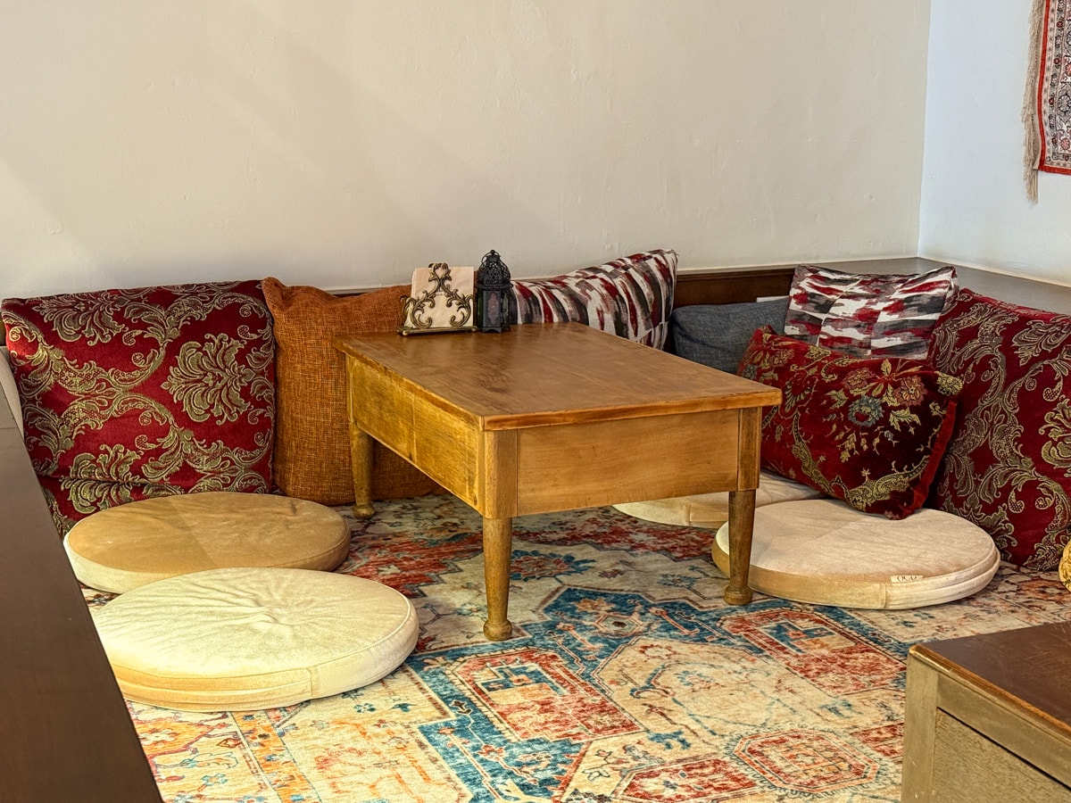 【北非North Africa】花蓮市區質感網美咖啡廳推薦，手沖單品咖啡，特色必吃法式吐司！超唯美北非摩洛哥風格！