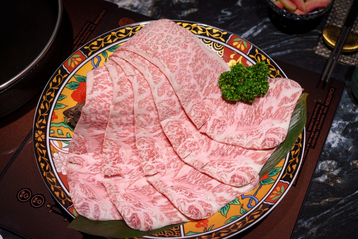【祇園.禪院壽喜燒】台北信義安和必吃美食餐廳推薦,全包廂預約困難京都百年壽喜燒,專人桌邊服務,大啖日本頂級和牛! - 第49張圖 【祇園.禪院壽喜燒】台北信義安和必吃美食餐廳推薦,全包廂預約困難京都百年壽喜燒,專人桌邊服務,大啖日本頂級和牛!