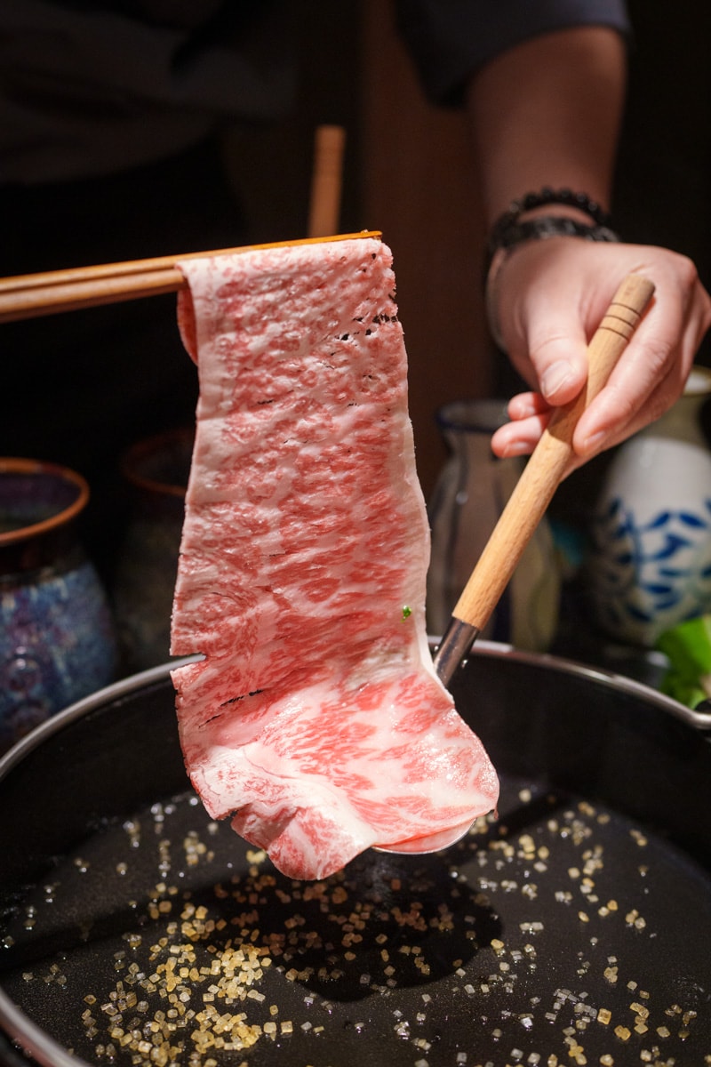 【祇園.禪院壽喜燒】台北信義安和必吃美食餐廳推薦,全包廂預約困難京都百年壽喜燒,專人桌邊服務,大啖日本頂級和牛! - 第32張圖 【祇園.禪院壽喜燒】台北信義安和必吃美食餐廳推薦,全包廂預約困難京都百年壽喜燒,專人桌邊服務,大啖日本頂級和牛!
