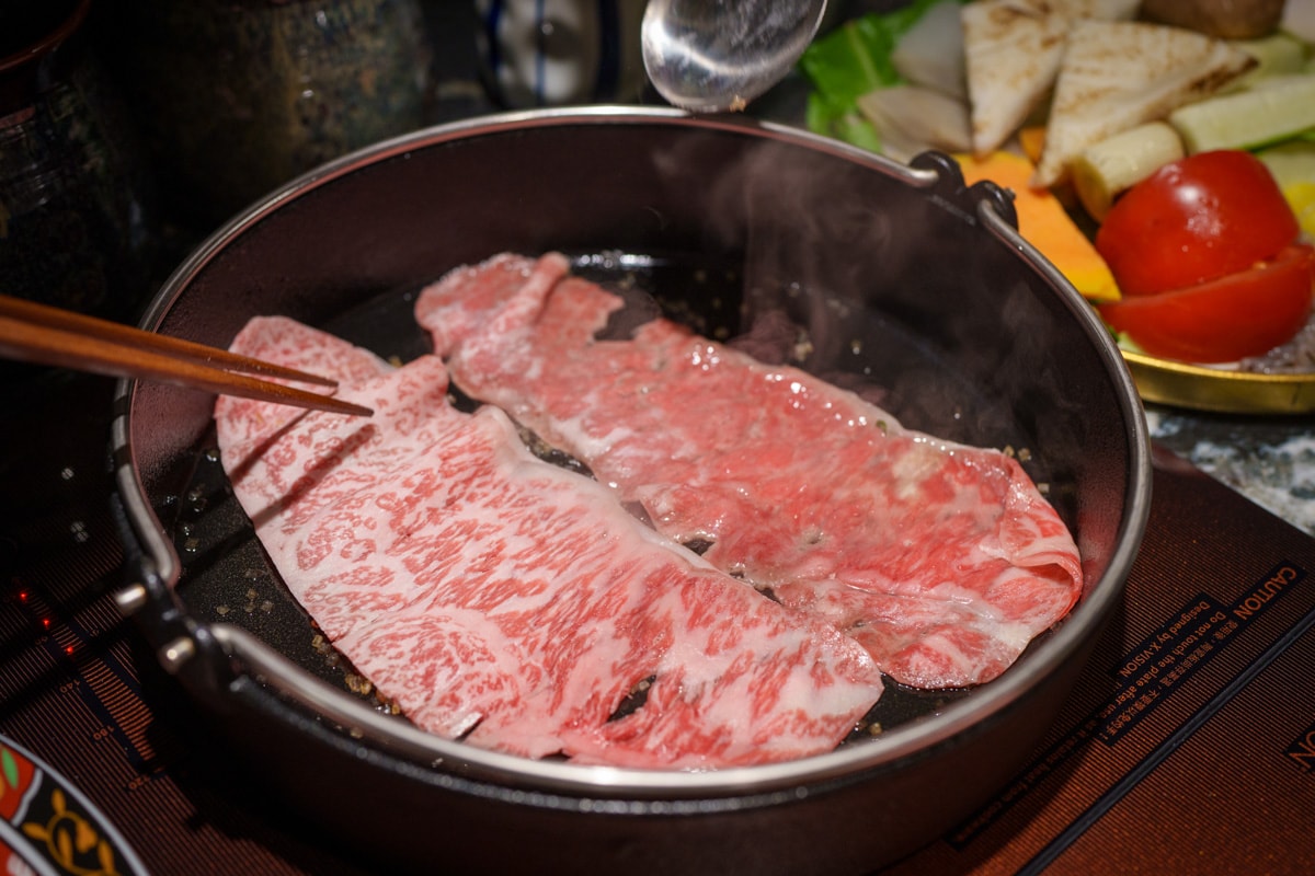 【祇園.禪院壽喜燒】台北信義安和必吃美食餐廳推薦,全包廂預約困難京都百年壽喜燒,專人桌邊服務,大啖日本頂級和牛! - 第34張圖 【祇園.禪院壽喜燒】台北信義安和必吃美食餐廳推薦,全包廂預約困難京都百年壽喜燒,專人桌邊服務,大啖日本頂級和牛!