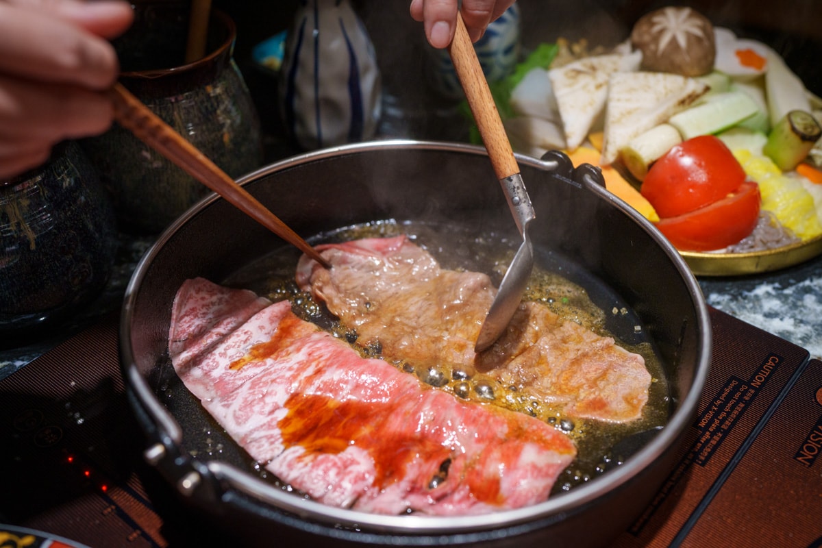 【祇園.禪院壽喜燒】台北信義安和必吃美食餐廳推薦,全包廂預約困難京都百年壽喜燒,專人桌邊服務,大啖日本頂級和牛! - 第50張圖 【祇園.禪院壽喜燒】台北信義安和必吃美食餐廳推薦,全包廂預約困難京都百年壽喜燒,專人桌邊服務,大啖日本頂級和牛!