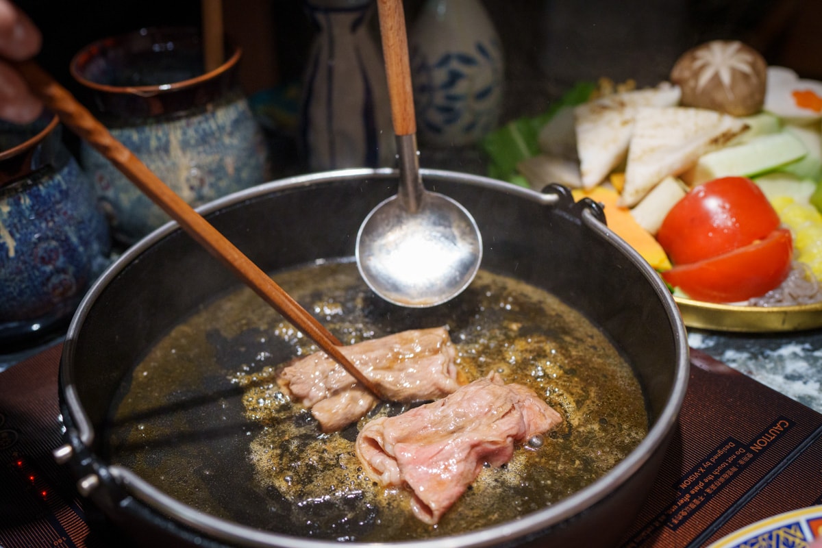 【祇園.禪院壽喜燒】台北信義安和必吃美食餐廳推薦,全包廂預約困難京都百年壽喜燒,專人桌邊服務,大啖日本頂級和牛! - 第35張圖 【祇園.禪院壽喜燒】台北信義安和必吃美食餐廳推薦,全包廂預約困難京都百年壽喜燒,專人桌邊服務,大啖日本頂級和牛!