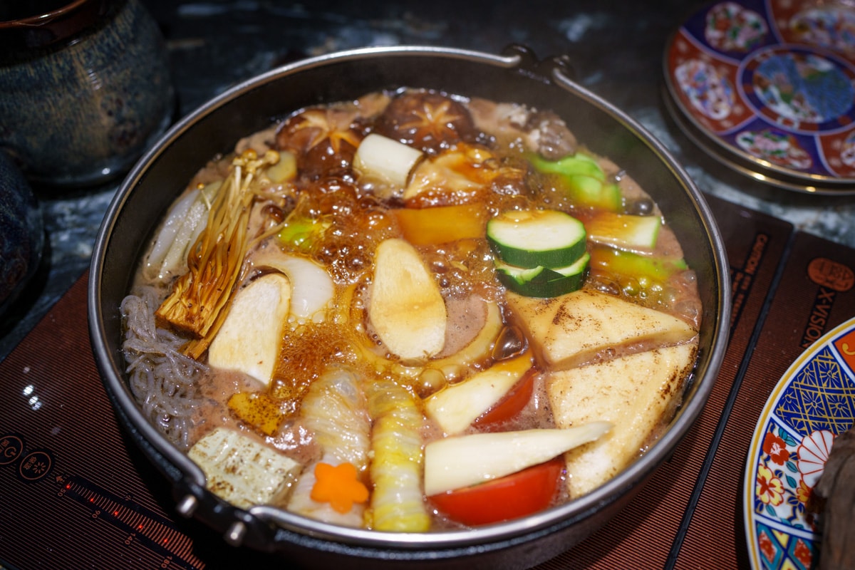 【祇園.禪院壽喜燒】台北信義安和必吃美食餐廳推薦,全包廂預約困難京都百年壽喜燒,專人桌邊服務,大啖日本頂級和牛! - 第38張圖 【祇園.禪院壽喜燒】台北信義安和必吃美食餐廳推薦,全包廂預約困難京都百年壽喜燒,專人桌邊服務,大啖日本頂級和牛!
