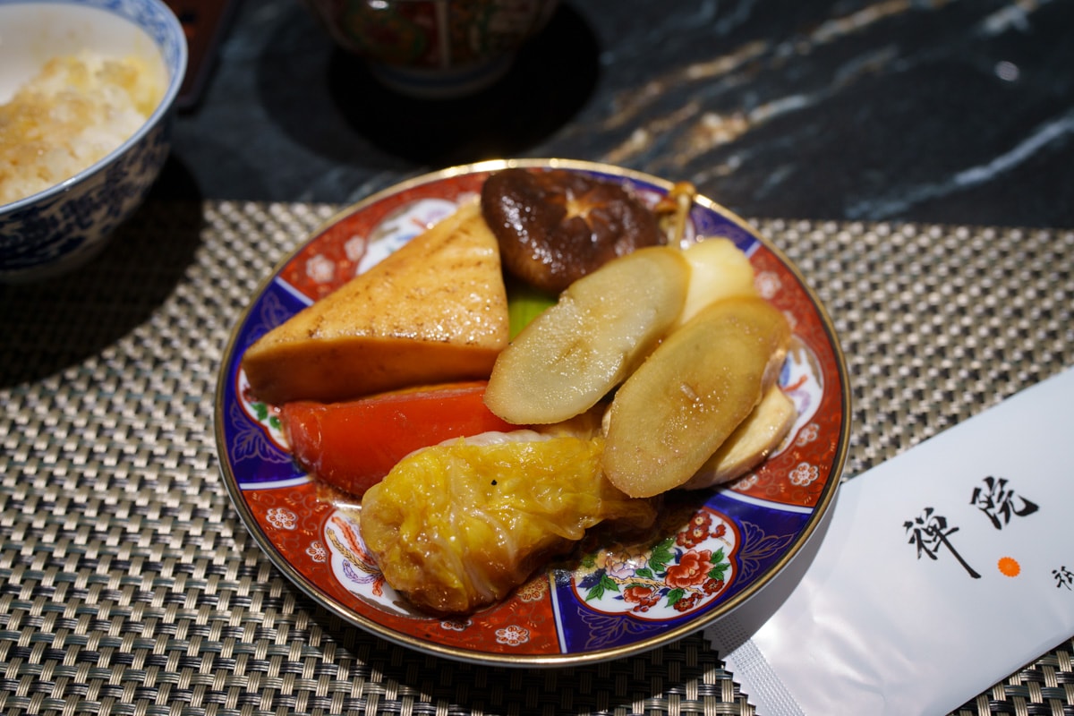 【祇園.禪院壽喜燒】台北信義安和必吃美食餐廳推薦,全包廂預約困難京都百年壽喜燒,專人桌邊服務,大啖日本頂級和牛! - 第45張圖 【祇園.禪院壽喜燒】台北信義安和必吃美食餐廳推薦,全包廂預約困難京都百年壽喜燒,專人桌邊服務,大啖日本頂級和牛!