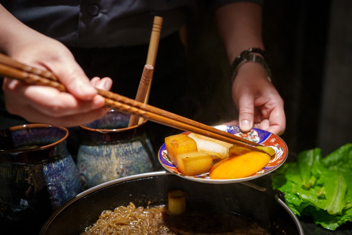 【祇園.禪院壽喜燒】台北信義安和必吃美食餐廳推薦,全包廂預約困難京都百年壽喜燒,專人桌邊服務,大啖日本頂級和牛! - 第40張圖 【祇園.禪院壽喜燒】台北信義安和必吃美食餐廳推薦,全包廂預約困難京都百年壽喜燒,專人桌邊服務,大啖日本頂級和牛!