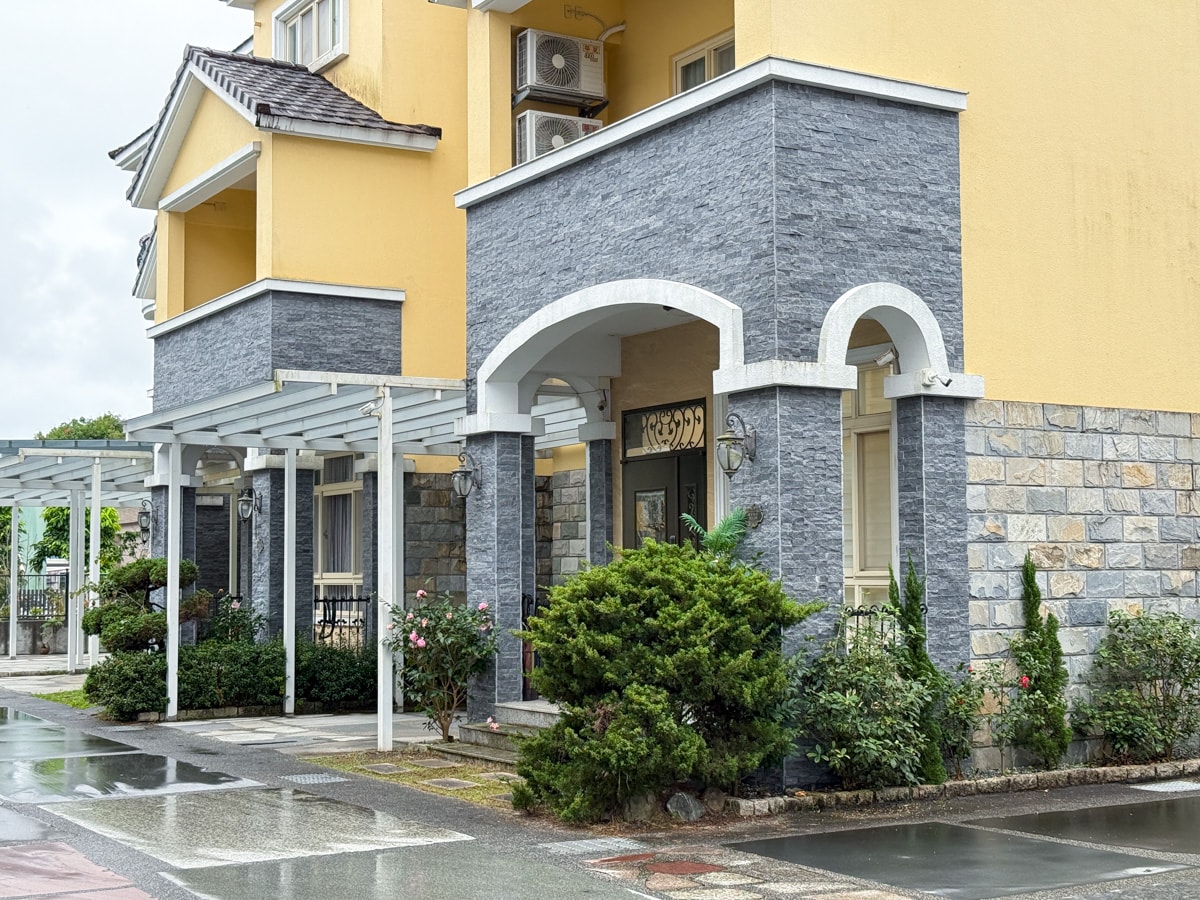 【心墅Villa】宜蘭五結質感包棟民宿推薦,唯美北歐風設計,內建KTV、電動麻將桌,2~14人親子、寵物友善渡假民宿首選 - 第2張圖 【心墅Villa】宜蘭五結質感包棟民宿推薦,唯美北歐風設計,內建KTV、電動麻將桌,2~14人親子、寵物友善渡假民宿首選