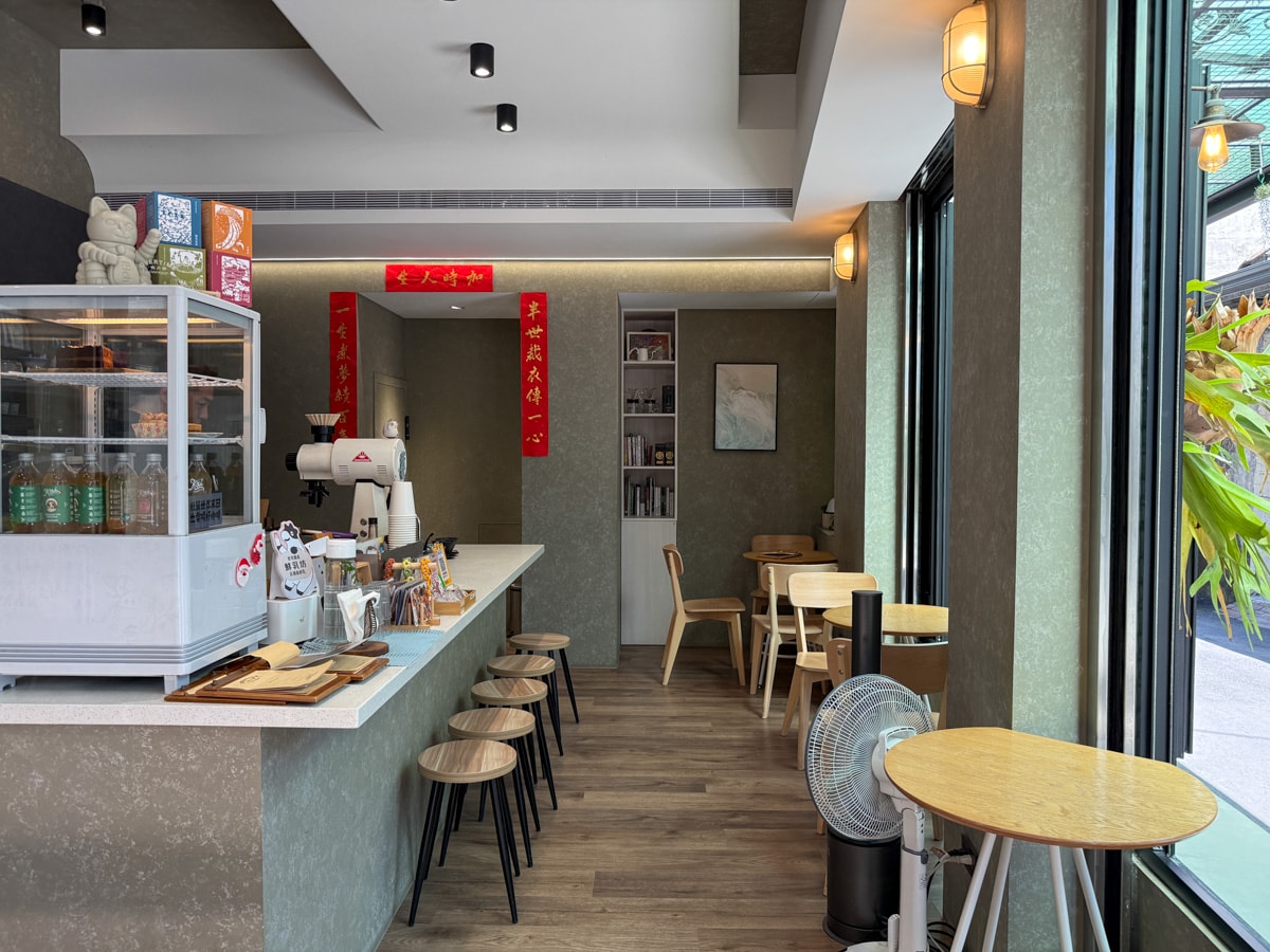 【金少爺 OVERTIME COFFEE】宜蘭頭城人氣咖啡廳推薦，職人手沖咖啡、精緻手作甜點，高評價質感下午茶首選！