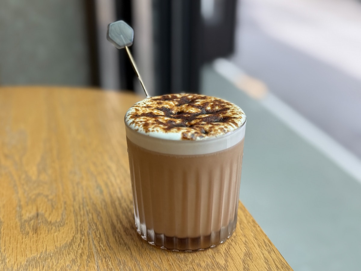 【金少爺 OVERTIME COFFEE】宜蘭頭城人氣咖啡廳推薦，職人手沖咖啡、精緻手作甜點，高評價質感下午茶首選！