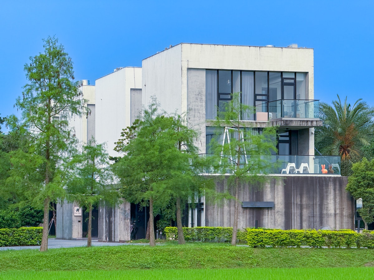 【冉冉民宿】宜蘭五結親子包棟民宿推薦,4大主題設計客房,內建KTV、撞球桌、溜滑梯、電動麻將,2~18人出遊包棟住宿首選 - 第1張圖 【冉冉民宿】宜蘭五結親子包棟民宿推薦,4大主題設計客房,內建KTV、撞球桌、溜滑梯、電動麻將,2~18人出遊包棟住宿首選