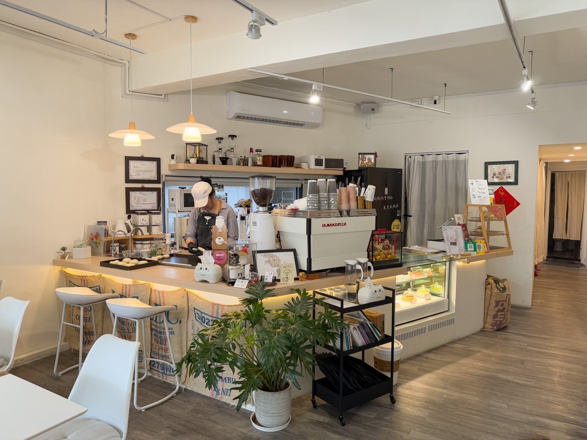 【享咖 coffee】宜蘭五結評分最高早午餐推薦，手工特色貝果、現烤鬆餅、可頌，自家烘焙咖啡豆販售