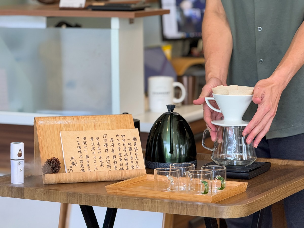 【南窩綠丘】苗栗人氣秘境新景點推薦,萬坪草原野餐!4大主題房型包棟21人,草地露營賞夕陽,大啖暖心精緻早餐饗宴! - 第72張圖 【南窩綠丘】苗栗人氣秘境新景點推薦,萬坪草原野餐!4大主題房型包棟21人,草地露營賞夕陽,大啖暖心精緻早餐饗宴!