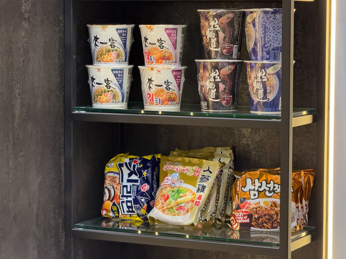 【享兜兜】台南安平質感特色旅宿，5大主題房型平價包棟10人，免費零食泡麵冰品飲料，在地唯美精品旅宿！