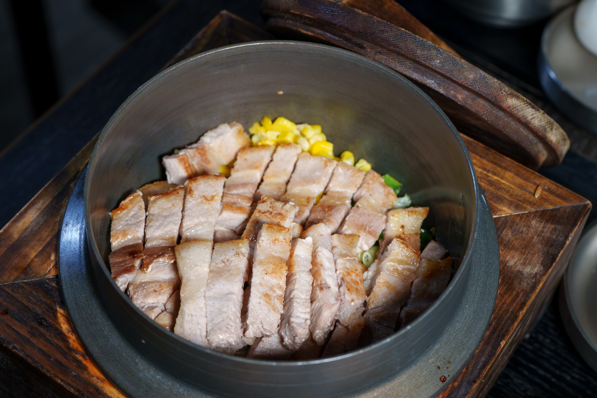【金美麗人】士林捷運站附近必吃美食推薦,210元起享精緻一鍋釜飯,招牌必吃烤五花肉,升級份量超滿足! - 第12張圖 【金美麗人】士林捷運站附近必吃美食推薦,210元起享精緻一鍋釜飯,招牌必吃烤五花肉,升級份量超滿足!