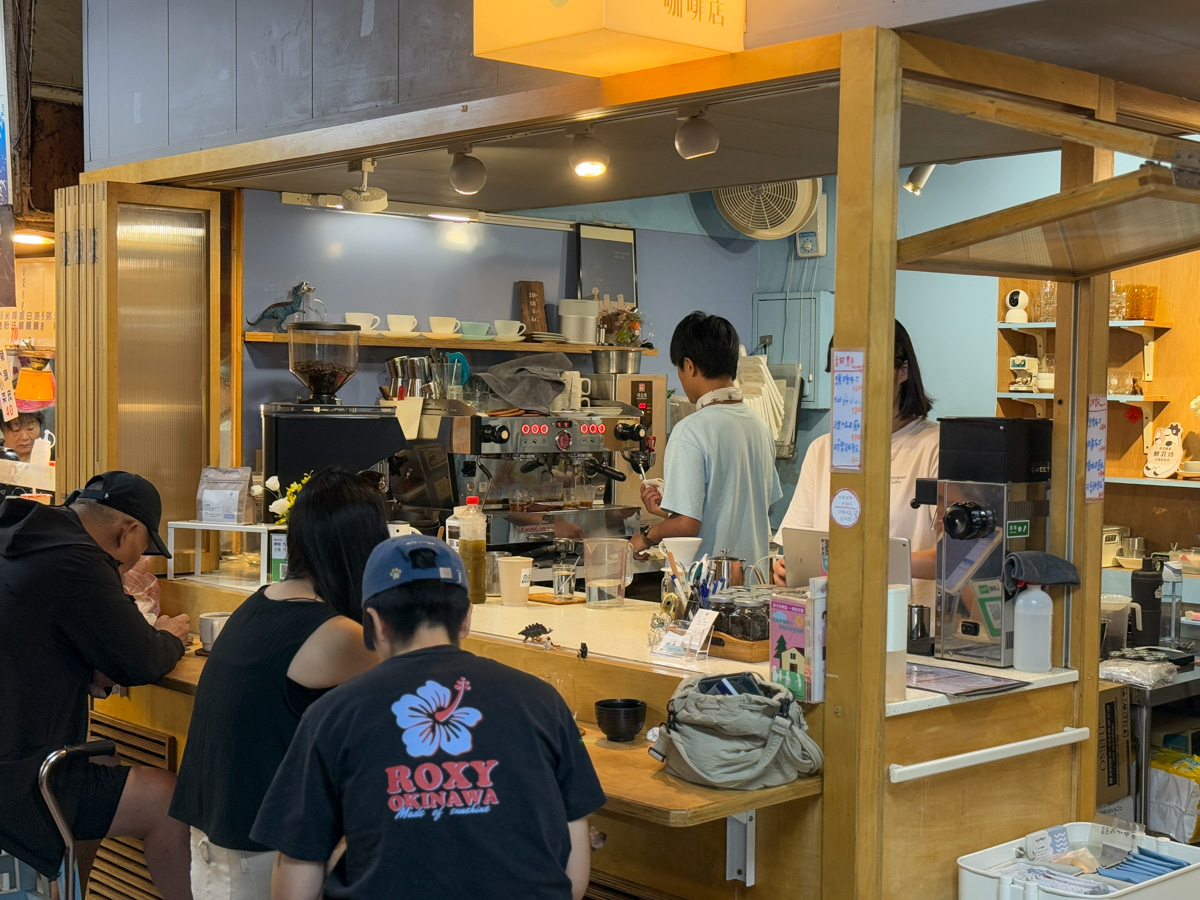 【多好咖啡店】基隆仁愛市場咖啡廳推薦，職人手沖咖啡、手作甜點，特色招牌必點1+1多好配！
