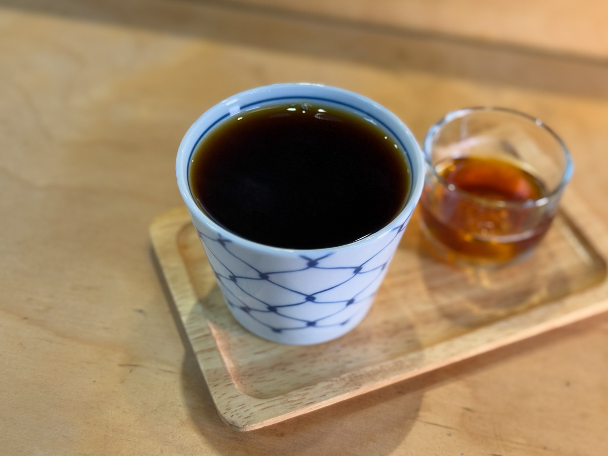 【多好咖啡店】基隆仁愛市場咖啡廳推薦，職人手沖咖啡、手作甜點，特色招牌必點1+1多好配！