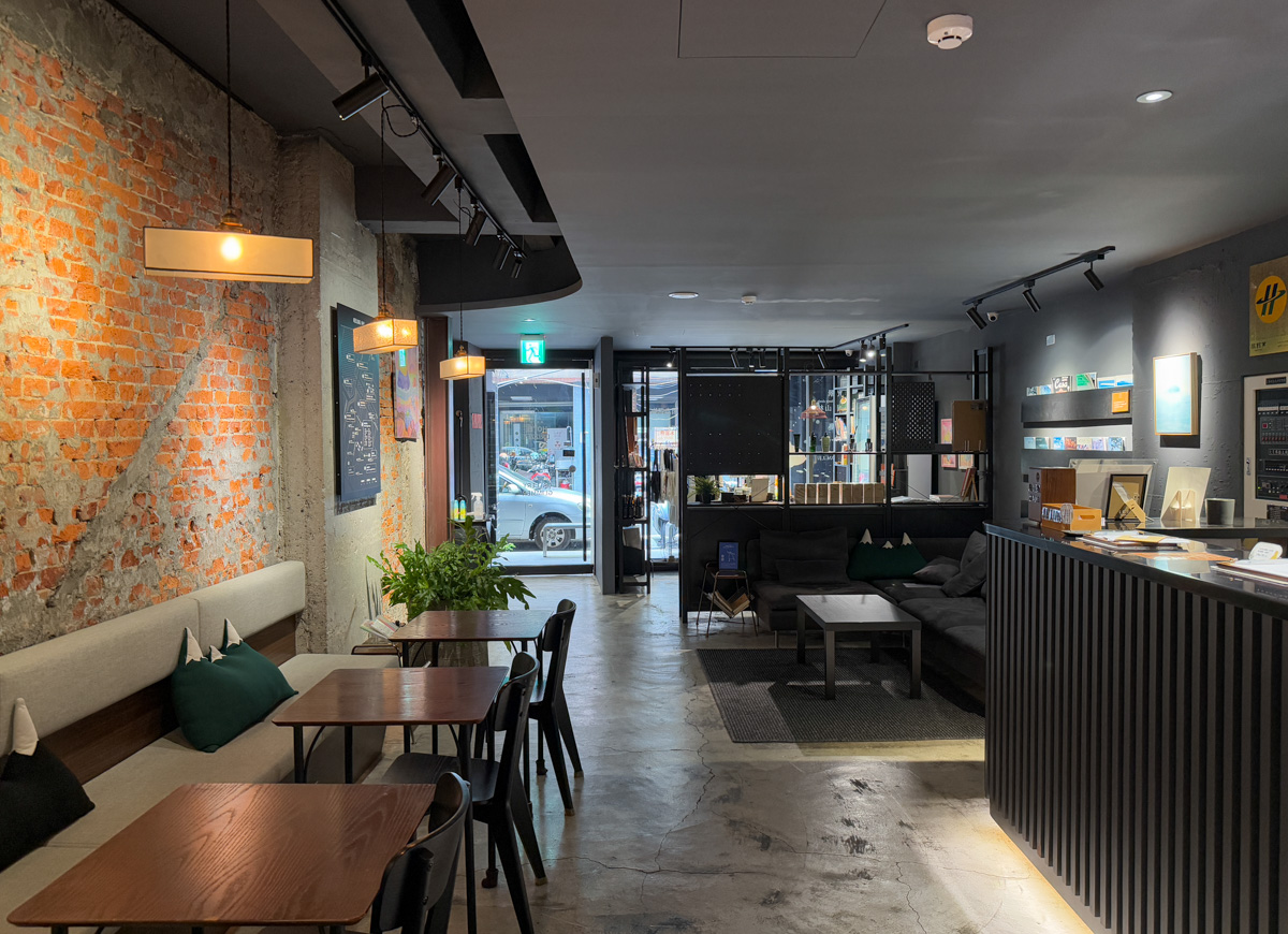 【雨島旅店】基隆夜市評分最高住宿推薦，6大主題設計質感房型，共享廚房免費供應麵包飲品，在地CP值最高旅宿首選！