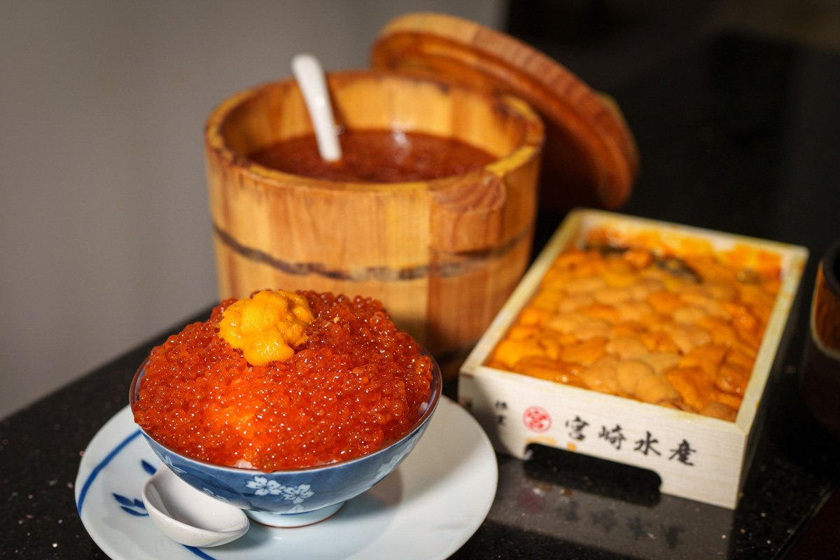 【囍聚精緻鍋物】台北大巨蛋附近高評價慶生約會火鍋餐廳推薦，專人桌邊代煮服務，大啖季節限定鱈場蟹、頂級A5和牛