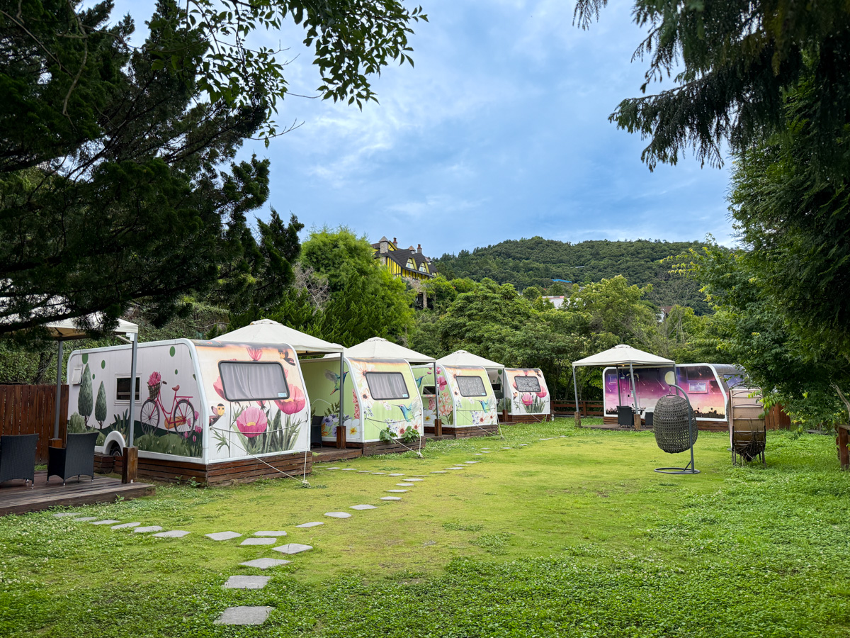 【見晴花園渡假山莊】南投清境景觀民宿推薦，5大主題房型一泊二食，加購高CP值觀星、賞日出、半日遊行程
