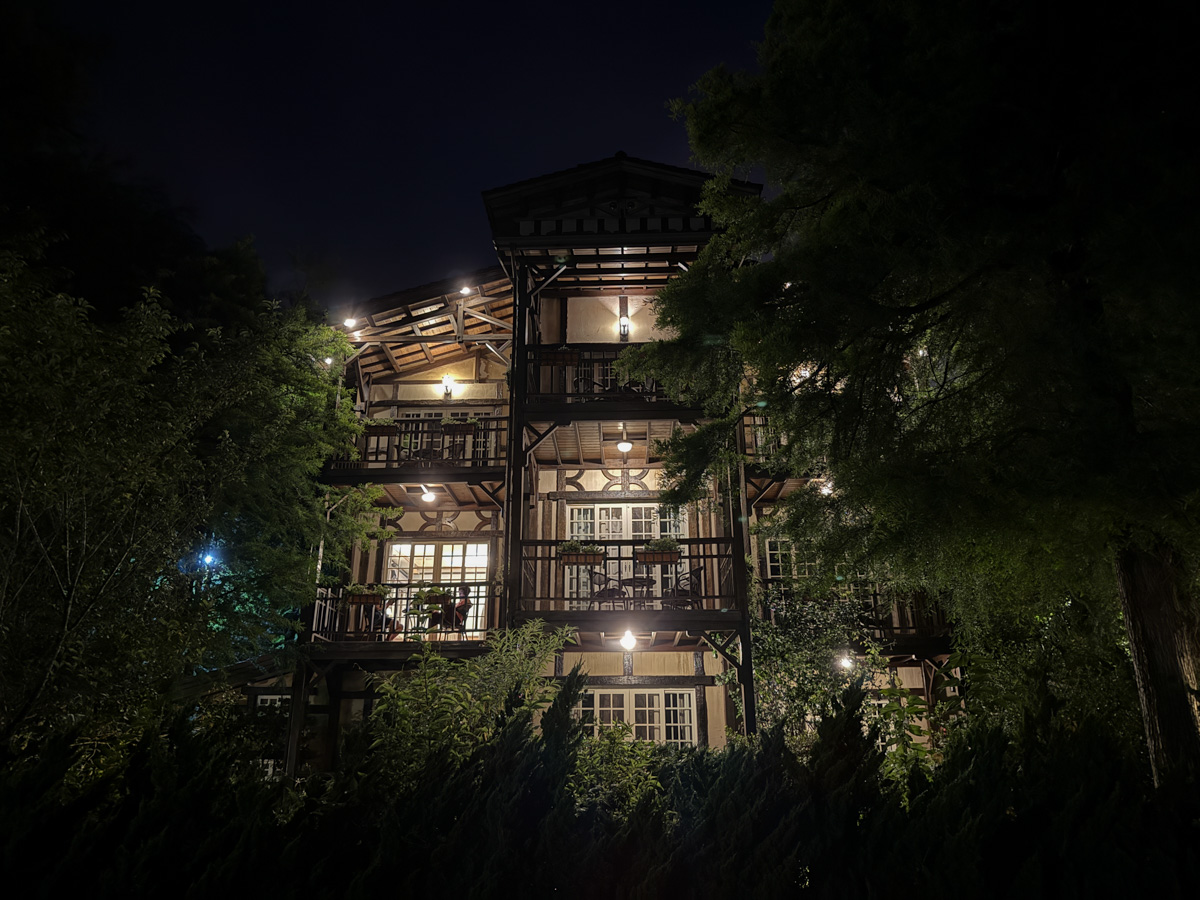 【見晴花園渡假山莊】南投清境景觀民宿推薦，5大主題房型一泊二食，加購高CP值觀星、賞日出、半日遊行程