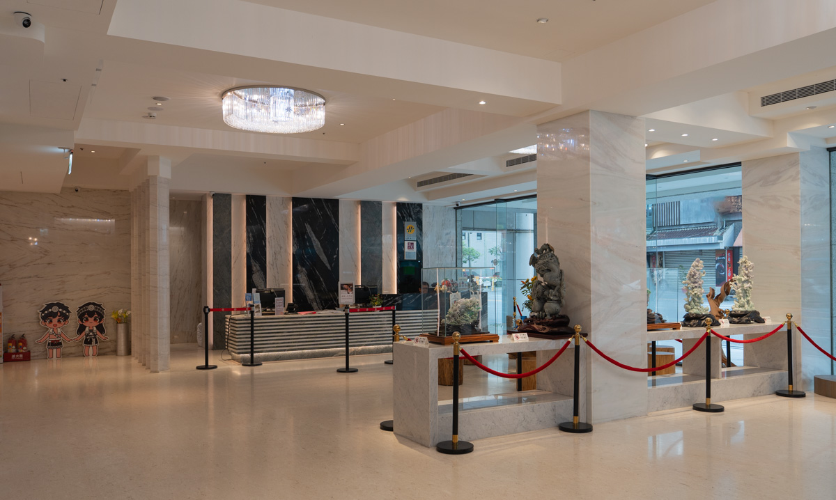 【葛瑪蘭之星飯店】礁溪人氣溫泉飯店推薦，6大質感設計房型，內建月光石溫泉浴池，齊全飯店設施、徜徉在頂樓露天溫泉SPA！