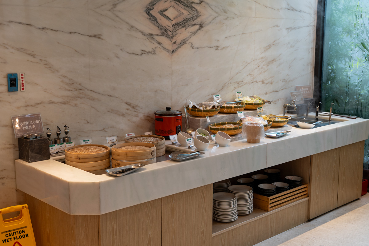 【葛瑪蘭之星飯店】礁溪人氣溫泉飯店推薦，6大質感設計房型，內建月光石溫泉浴池，齊全飯店設施、徜徉在頂樓露天溫泉SPA！