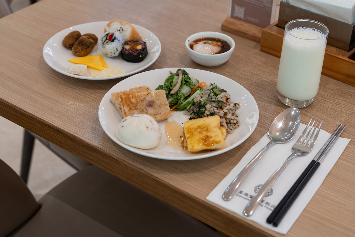 【葛瑪蘭之星飯店】礁溪人氣溫泉飯店推薦，6大質感設計房型，內建月光石溫泉浴池，齊全飯店設施、徜徉在頂樓露天溫泉SPA！