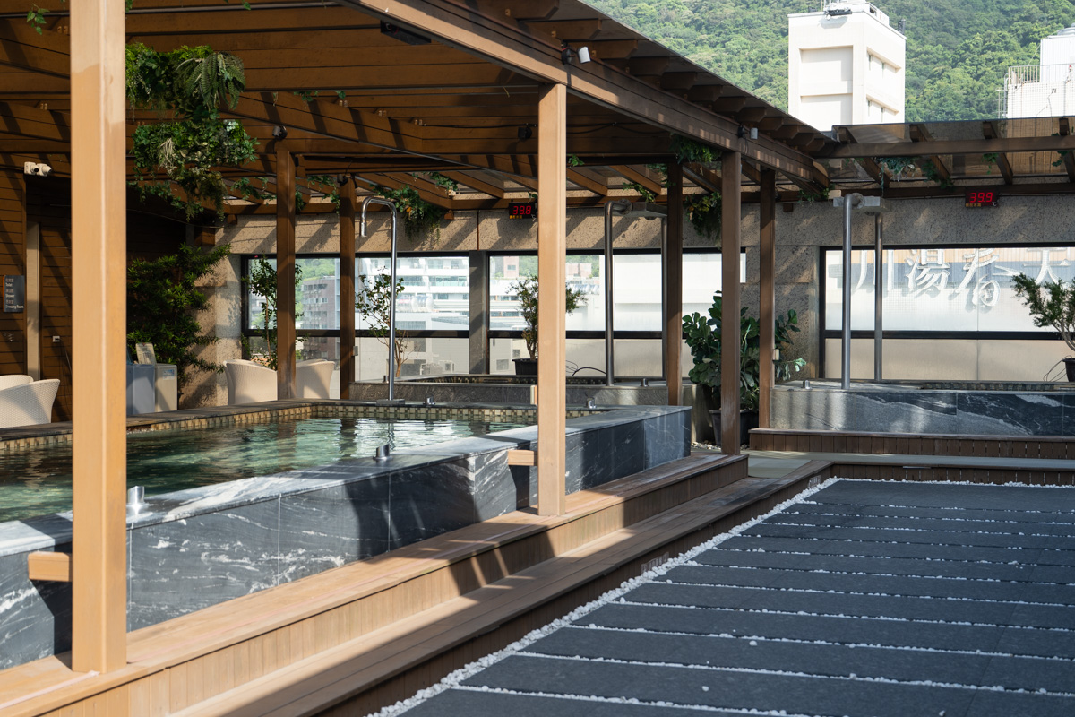 【葛瑪蘭之星飯店】礁溪人氣溫泉飯店推薦，6大質感設計房型，內建月光石溫泉浴池，齊全飯店設施、徜徉在頂樓露天溫泉SPA！