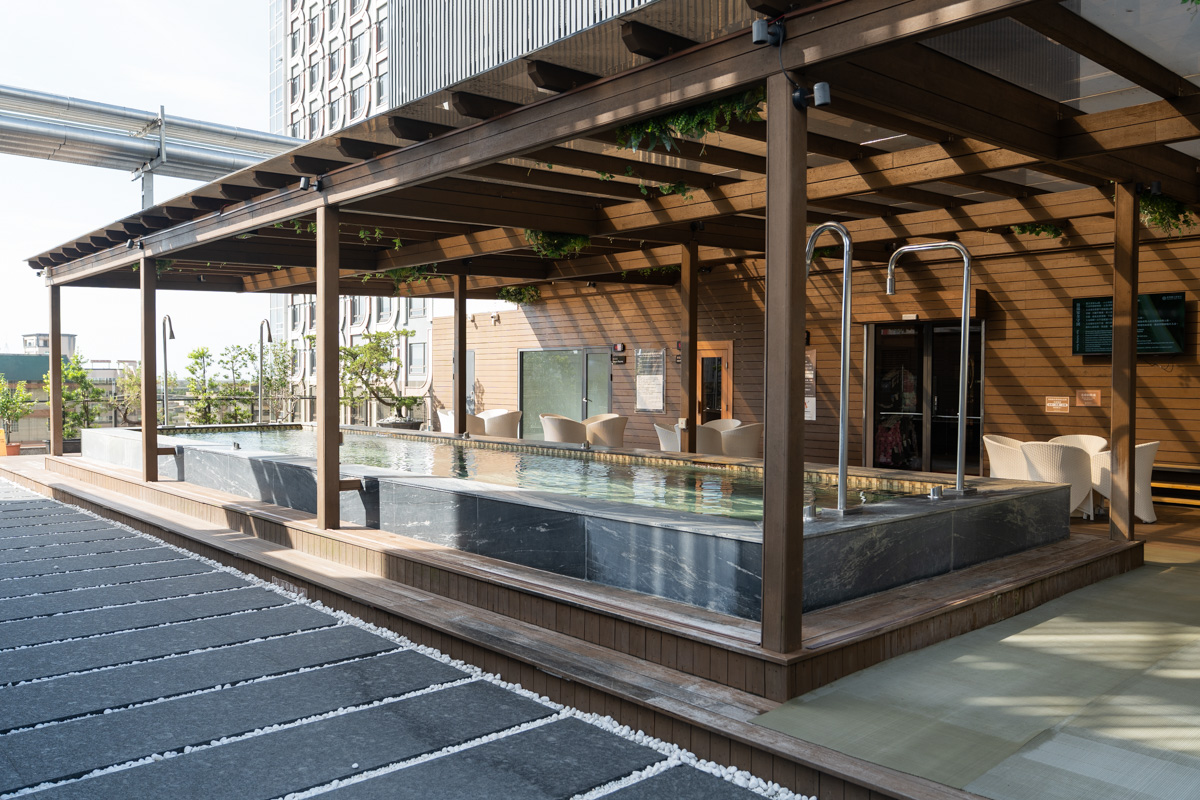 【葛瑪蘭之星飯店】礁溪人氣溫泉飯店推薦，6大質感設計房型，內建月光石溫泉浴池，齊全飯店設施、徜徉在頂樓露天溫泉SPA！