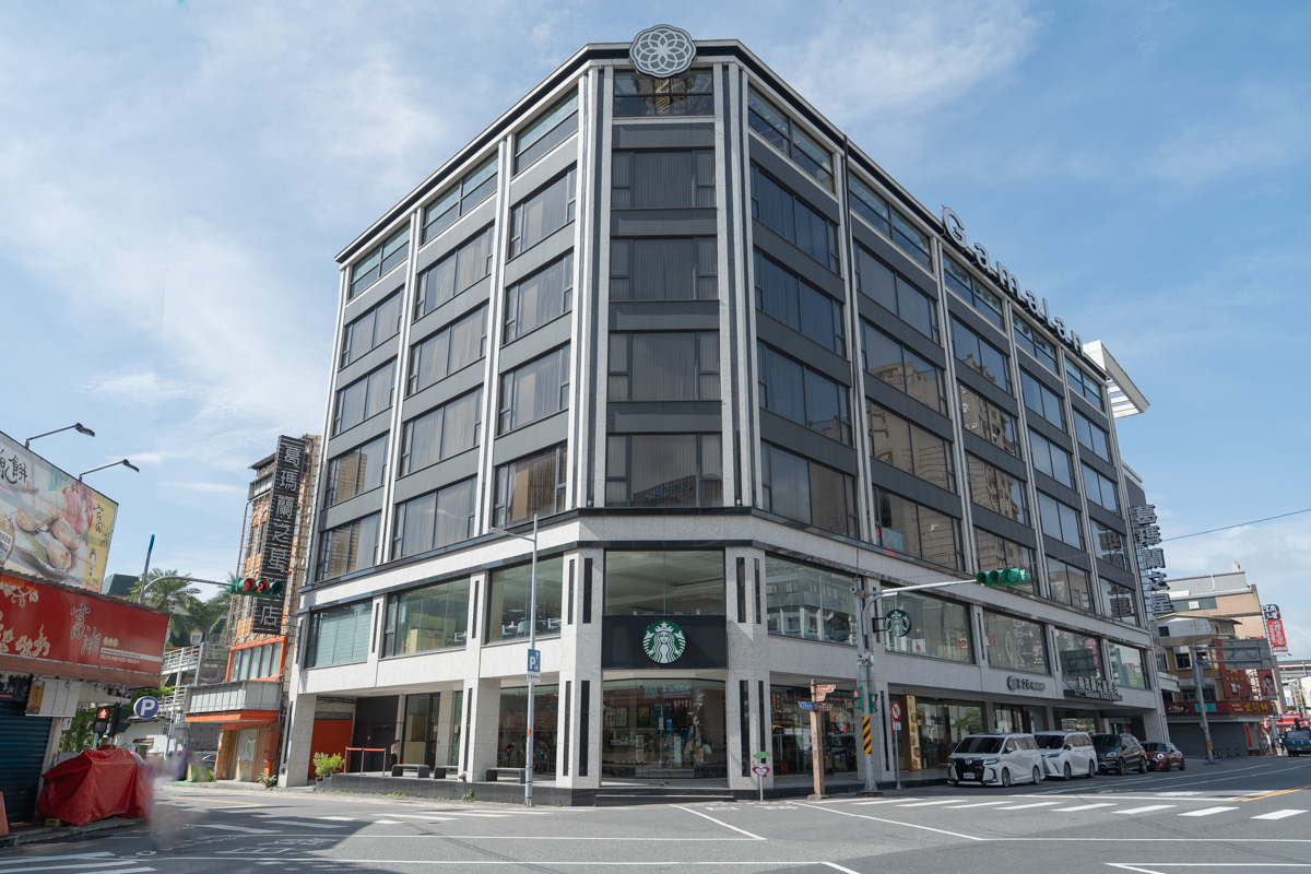 【葛瑪蘭之星飯店】礁溪人氣溫泉飯店推薦，6大質感設計房型，內建月光石溫泉浴池，齊全飯店設施、徜徉在頂樓露天溫泉SPA！