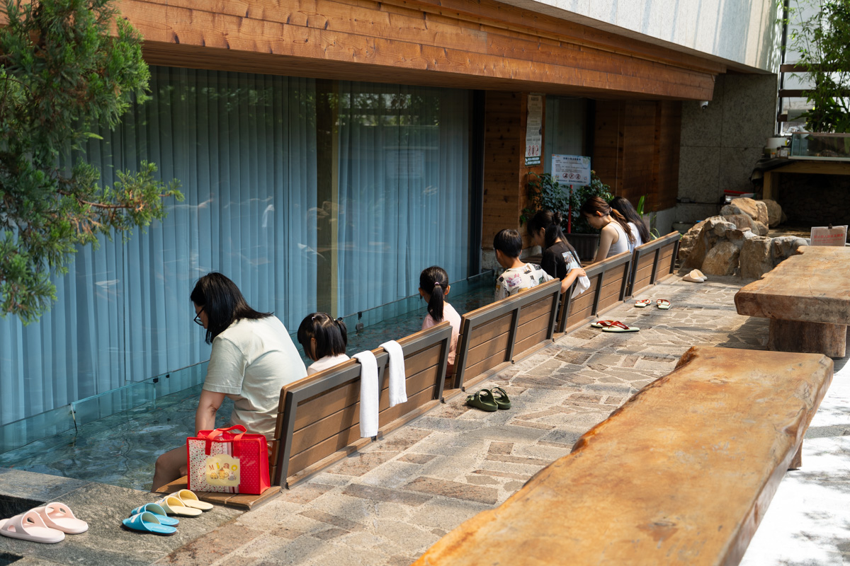 【葛瑪蘭之星飯店】礁溪人氣溫泉飯店推薦，6大質感設計房型，內建月光石溫泉浴池，齊全飯店設施、徜徉在頂樓露天溫泉SPA！